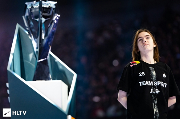 王淞化身纳尔一拍二 微笑枪枪爆头 微笑队3-1淘汰957队晋级决赛