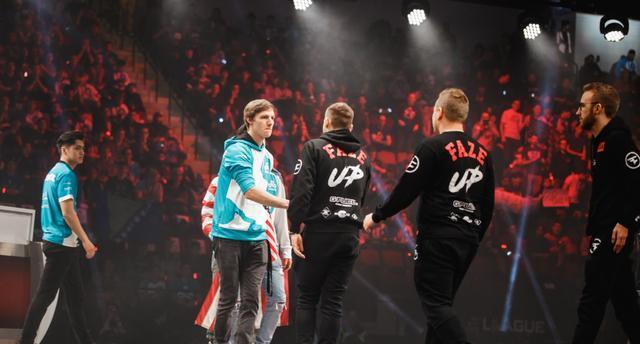 r3salt ：选手需要在RMR期间亲自设计签名贴纸