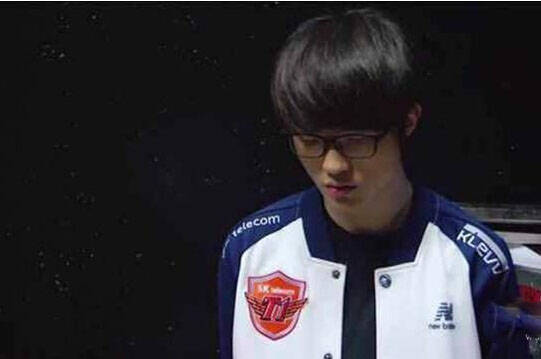 JDG赛后采访MISSING& Flandre ：卖票很痛苦，我肯定不能卖票