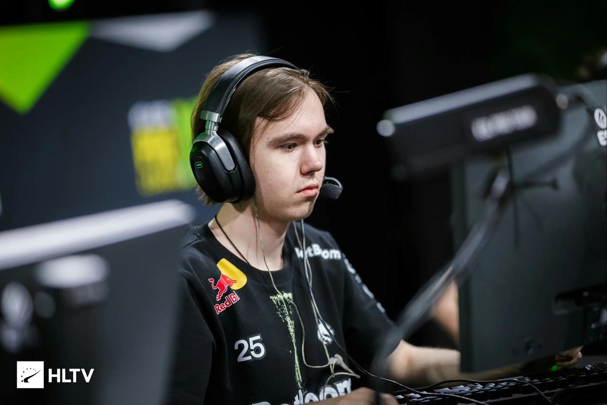 组内赛之路：若BLG在此BO3中获胜，则晋级登峰组